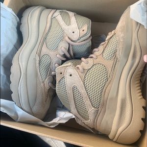 AUTHENTIC Yeezy dessert boot Men’s 4 1/2